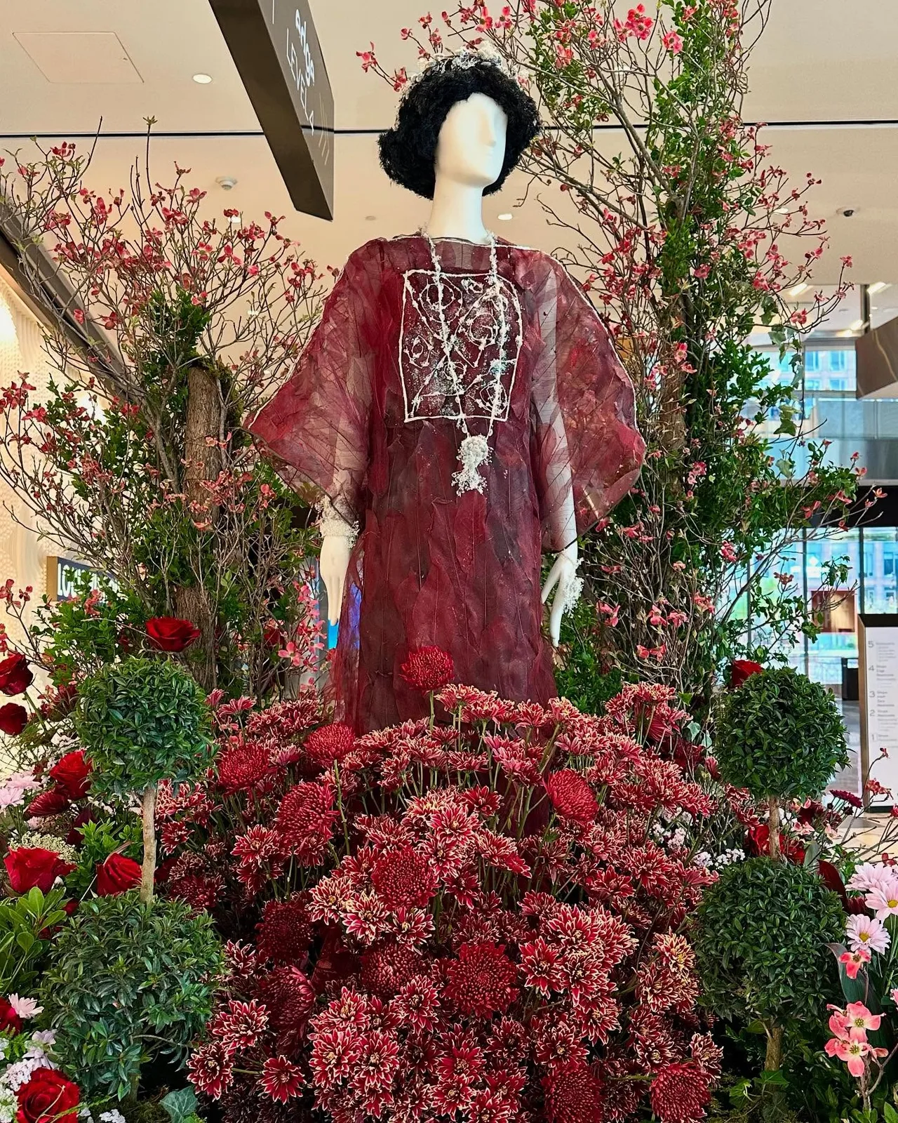 🌸✨ Fleurs de Villes: Downton Abbey at Hudson Yards ✨🌸 Instagram preview
