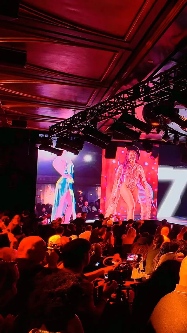✨ Fashion meets art at Runway 7 ( @runway7fashion ) From bold designs to unforgettable performances, Runway 7 once again proves why it’s a highlight of New York Fashion Week ( @nyfw ). @runway7designer @sonyhall #runway7 #nyfw #fashionweek #runway #runway #nyc #fashion #designer Instagram preview