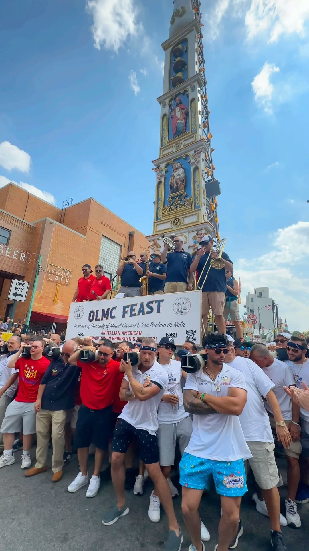 🇮🇹 ✨ The #OLMCFeast celebrating the Our Lady of Mount Carmel Feast @olmcfeast @brooklynitalians @italianamerican  #Williamsburg #Brooklyn #ItalianFestival Instagram preview