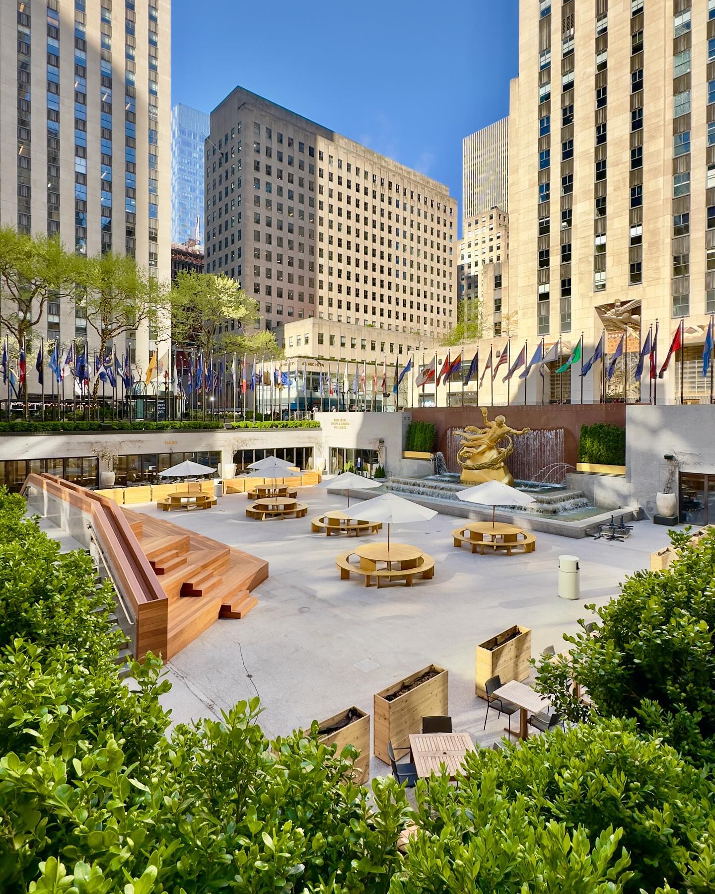 🌞🌳✨ Summer at The Rink @rockefellercenter Instagram preview