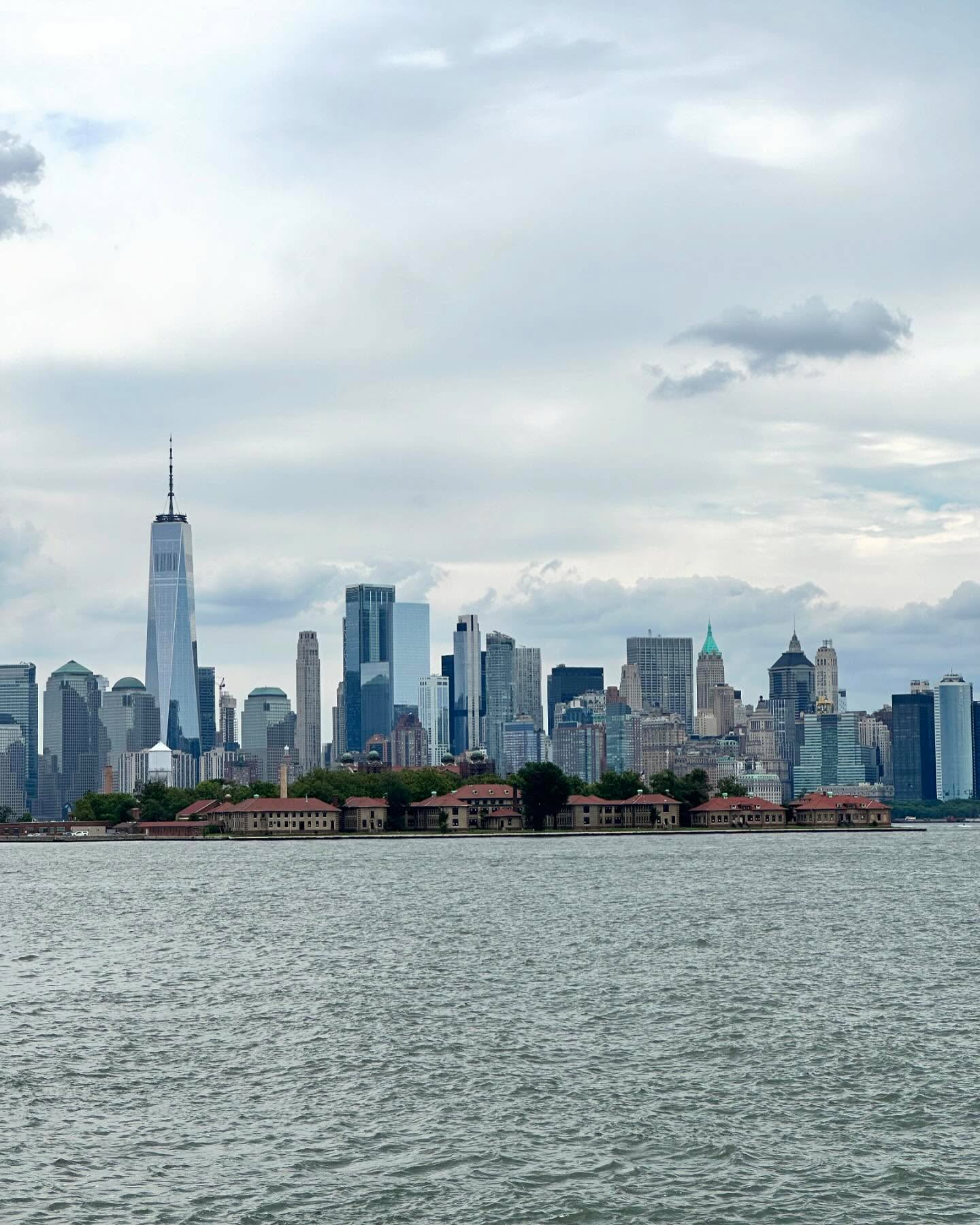 The timeless beauty of Ellis Island against the stunning Manhattan backdrop! 🌆🗽 Instagram preview